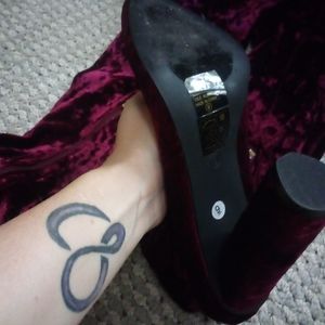 Velvet size 9 heel boots
